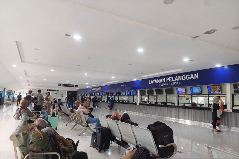 1178 pemudik bertolak dari terminal kampung rambutan pada h 5 lebaran