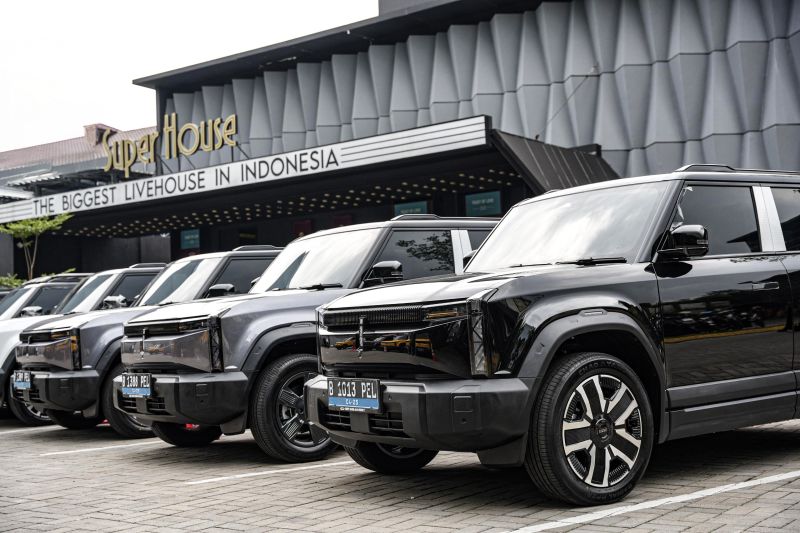 2000 unit mobil listrik chery j6 diserahkan kepada konsumen 2