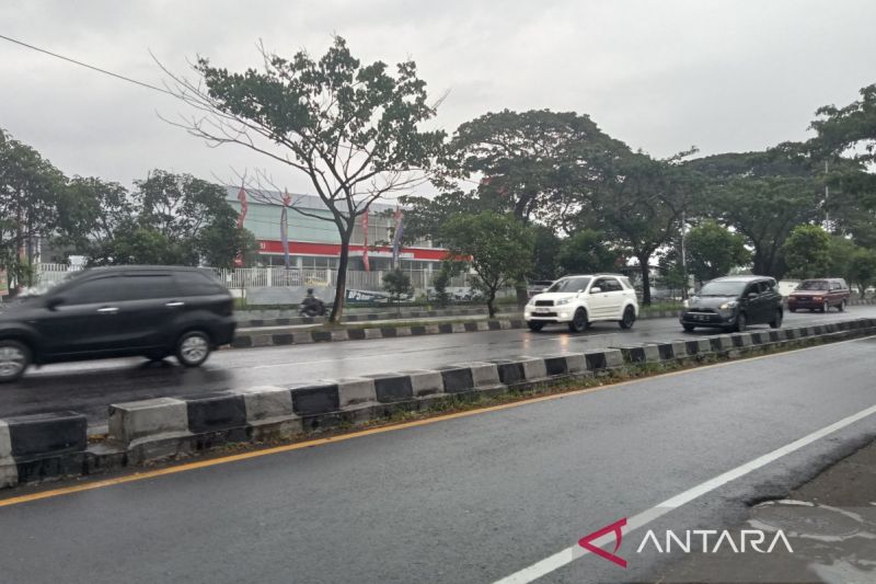 arus lalu lintas di bantul ramai lancar meski ada peningkatan arus 1