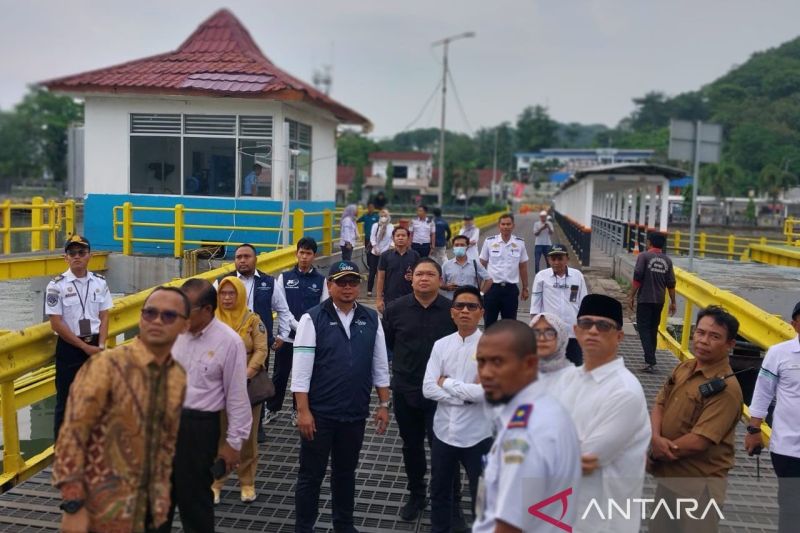 ASDP Lembar prediksi jumlah penumpang naik 11 persen 1 asdp lembar prediksi jumlah penumpang naik 11 persen