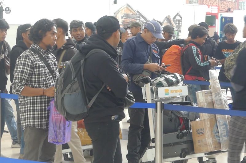 Bandara Syamsudin Noor tambah extra flights atasi lonjakan arus mudik 1 bandara syamsudin noor tambah extra flights atasi lonjakan arus mudik