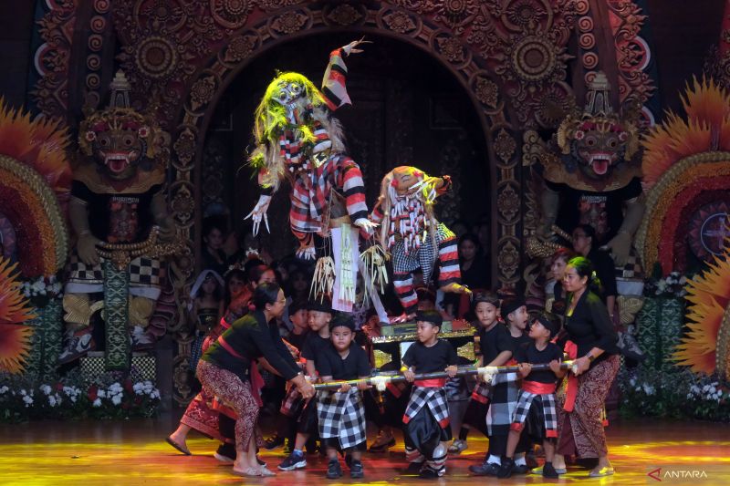 begini proses pembuatan ogoh ogoh sebagai tradisi sakral jelang nyepi