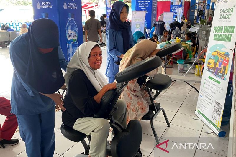 berdayakan disabilitas terminal ini layani pijat gratis untuk pemudik