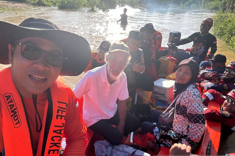 bnpb dua orang lansia meninggal terseret arus banjir di berau