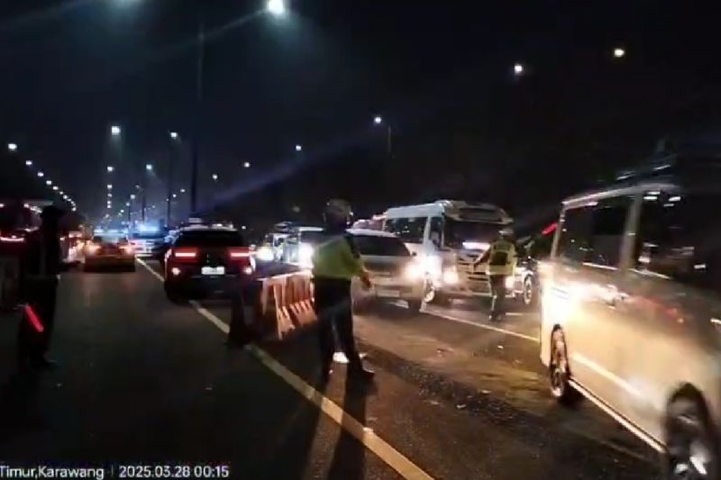 contraflow tol jakarta cikampek diperpanjang