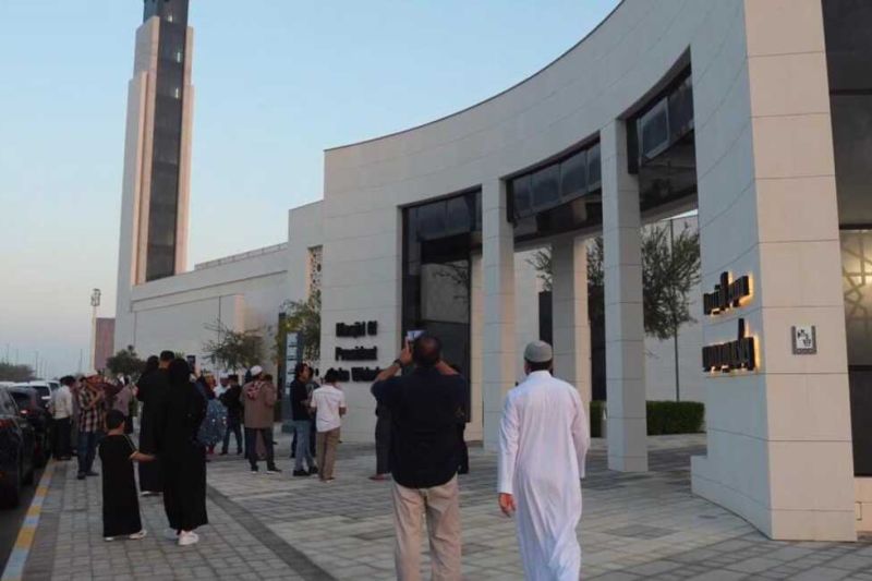 dubes husin berharap momen lebaran pererat silaturahmi wni di uae