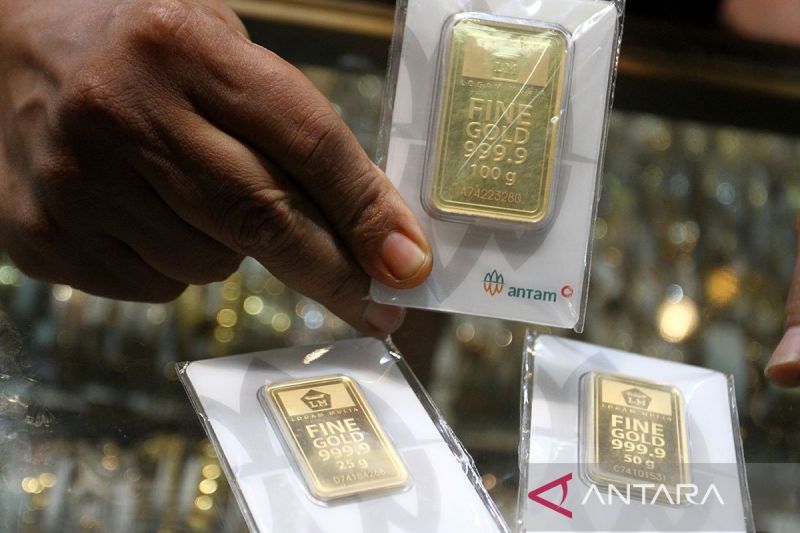 emas antam galeri24 turun hingga rp7000 ubs naik rp2000 pada rabu