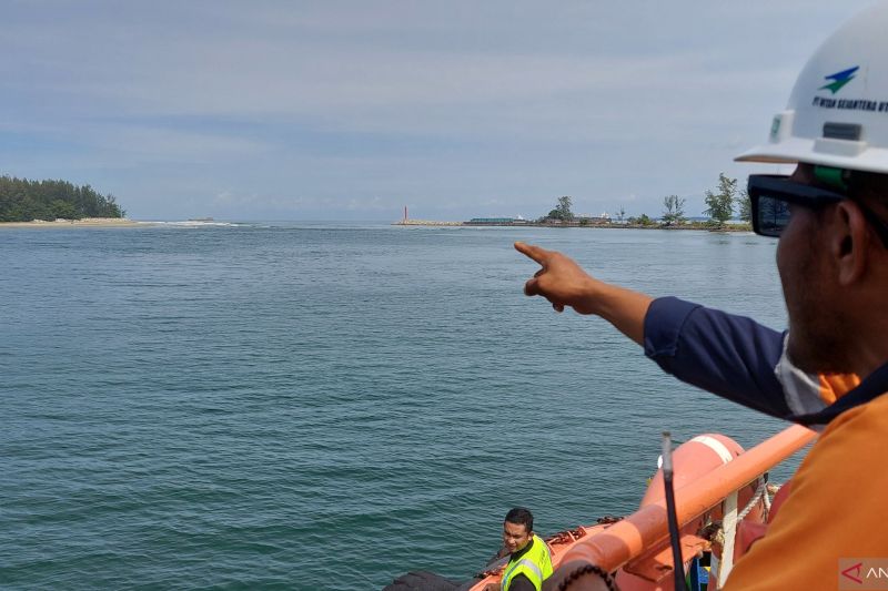 gubernur bengkulu minta pengerukan alur pelabuhan dipercepat