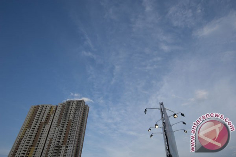 jakarta diprakirakan berawan tebal pada minggu pagi