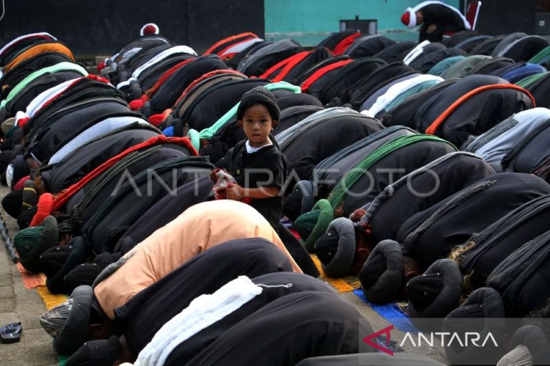 jamaah an nadzir gowa rayakan lebaran idul fitri 1446 lebih awal