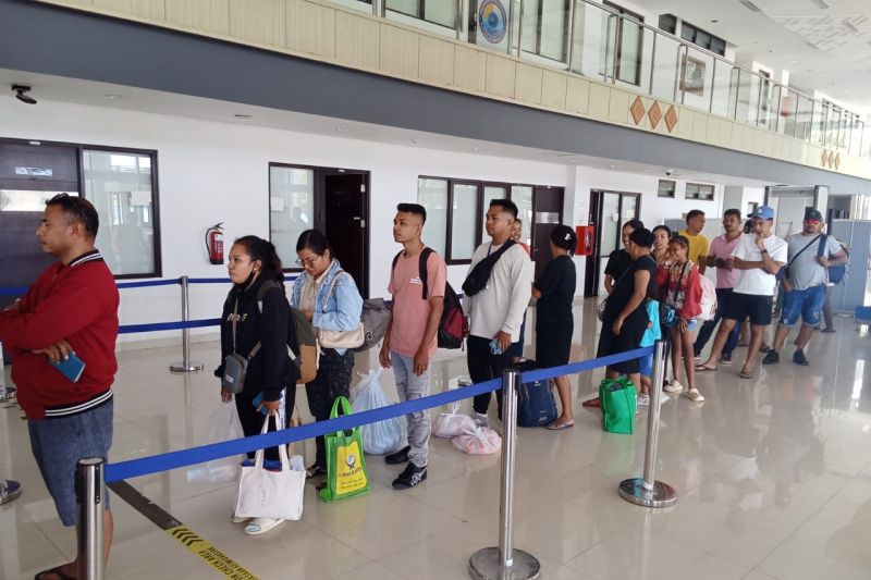 jumlah pelintas batas meningkat di plbn mota ain jelang idul fitri