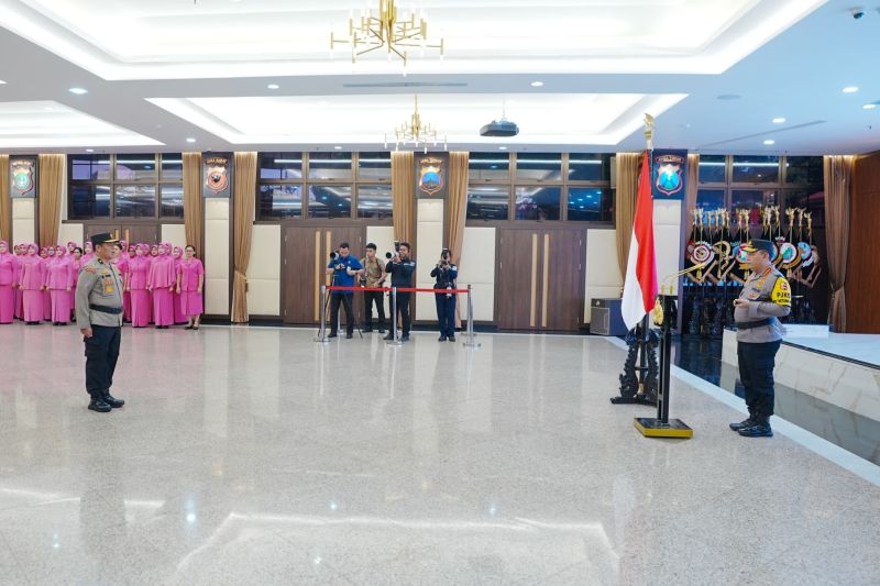 kapolri pimpin upacara kenaikan pangkat 38 pati polri
