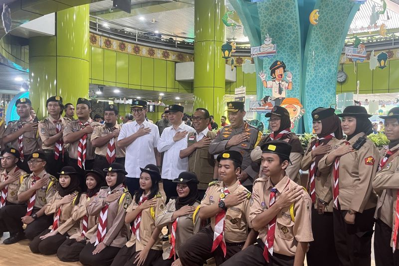 kapolri tak ada tindak kejahatan di stasiun gambir selama arus mudik