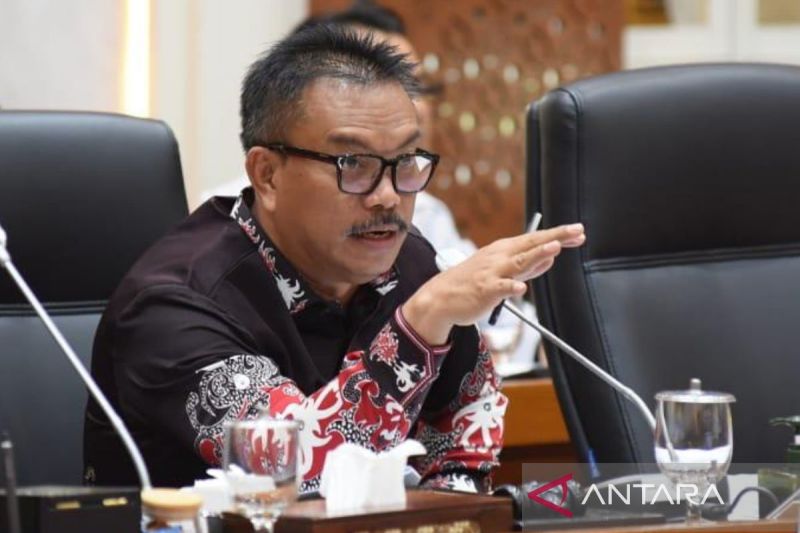 kemarin layanan kesehatan saat mudik hingga pemotongan thr nakes