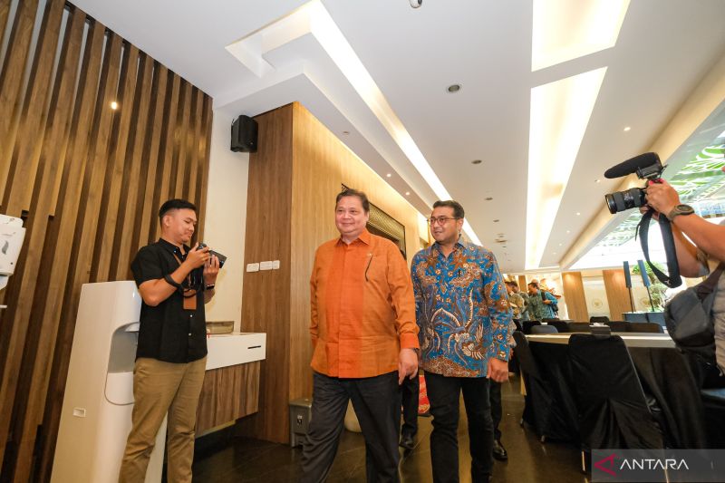Menekraf temui Menko Perekonomian bahas skema pinjaman ke pelaku ekraf 1 menekraf temui menko perekonomian bahas skema pinjaman ke pelaku ekraf