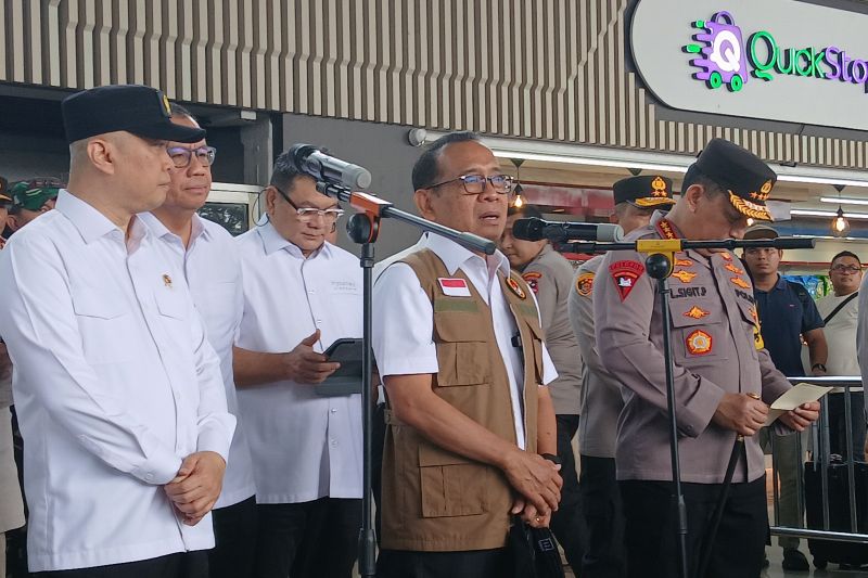 menko praktikno sebut terjadi penurunan penumpang di soetta