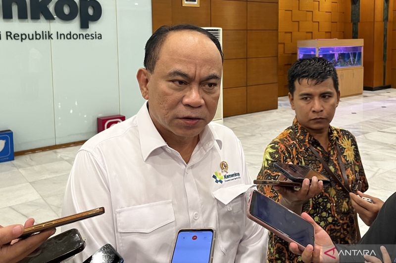 Menkop pastikan Kopdes Merah Putih dikelola transparan dan profesional 1 menkop pastikan kopdes merah putih dikelola transparan dan profesional