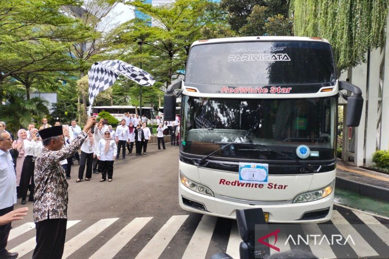 menteri dody lepas 473 peserta mudik gratis kementerian pu