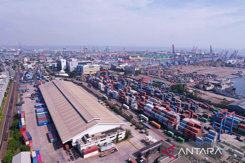 pelindo solusi logistik pastikan layanan logistik tetap optimal