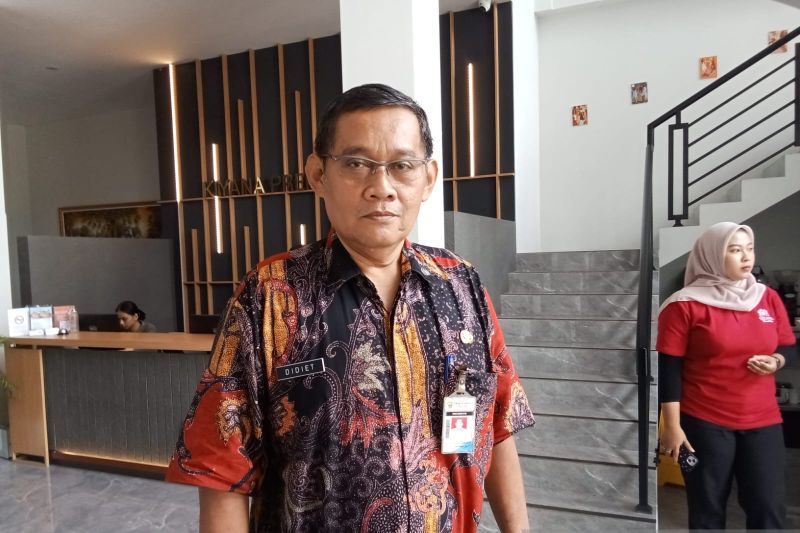 Pemkab Batang siagakan petugas kesehatan 24 jam di pantura dan tol 1 pemkab batang siagakan petugas kesehatan 24 jam di pantura dan tol