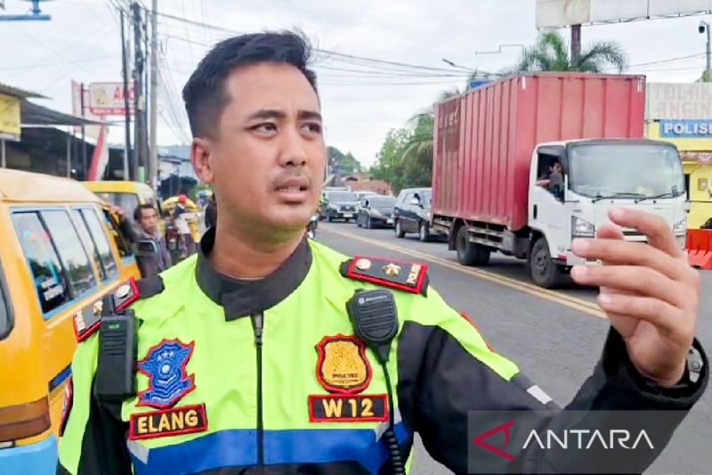 polresta banyuwangi rekayasa lalu lintas urai penumpukan di ketapang