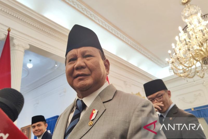 prabowo saksikan laga timnas indonesia lawan bahrain di stadion gbk