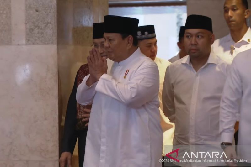 presiden dan wapres shalat idul fitri bersama di masjid istiqlal
