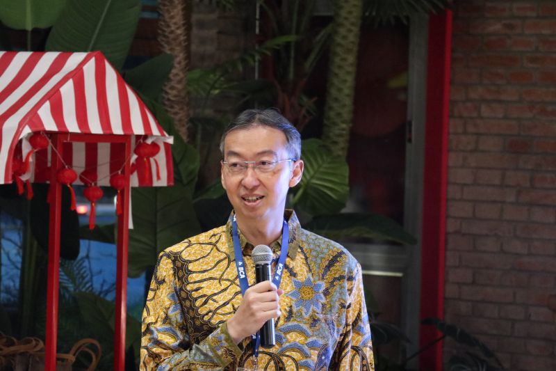 profil hendra lembong presiden direktur baru bca tahun 2025