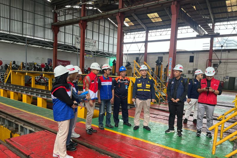 puncak mudik bph migas pantau depo lokomotif dan spbu di jateng