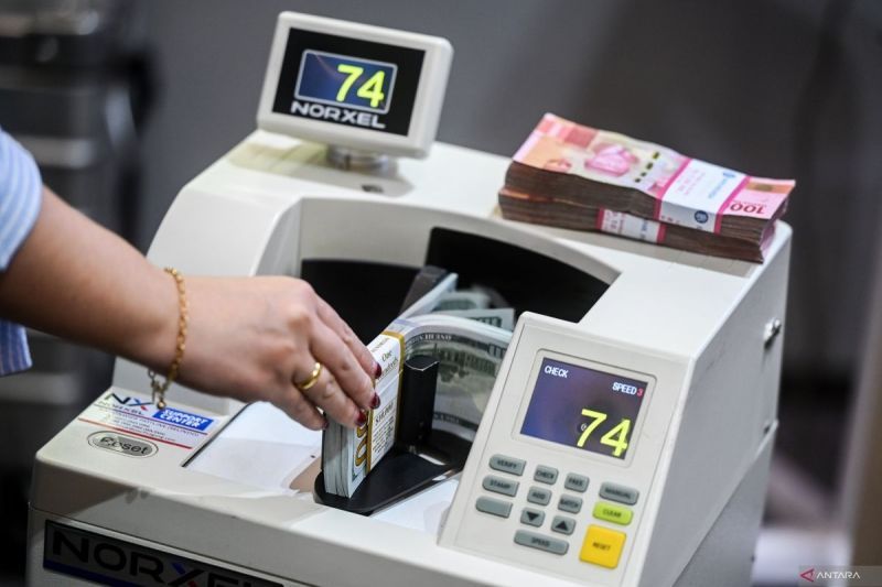 rupst bank mandiri hari ini setujui pembagian dividen rp435 triliun