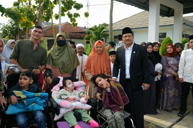 shalat idul fitri di sentra mensos beri semangat penerima manfaat