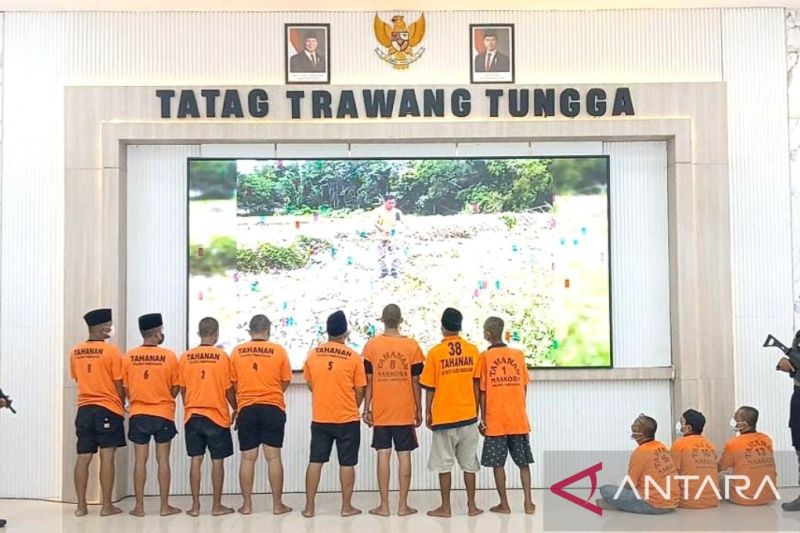 8 orang jadi tersangka kasus pesta petasan di pamekasan