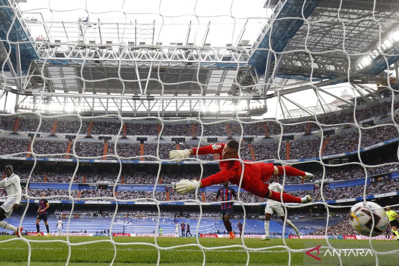andriy lunin cedera real madrid krisis penjaga gawang