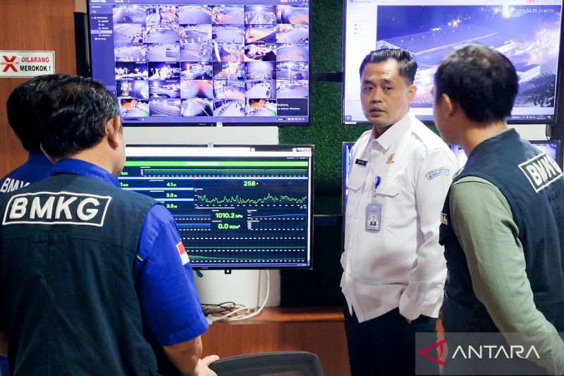 bmkg terjunkan tim pantau cuaca penyeberangan ketapang gilimanuk