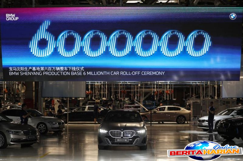bmw integrasikan teknologi ai deepseek pada mobil terbarunya di china