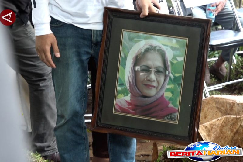 bunda iffet ibu bimbim slank tutup usia