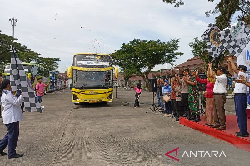 bupati banyumas angkutan lebaran gratis bentuk kepedulian pemerintah