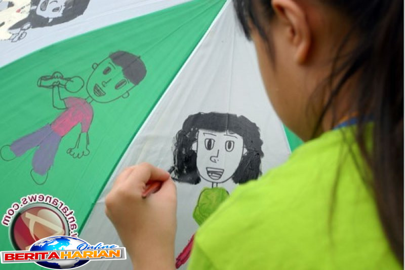 dokter faktor genetik pegang peran penting pada autisme