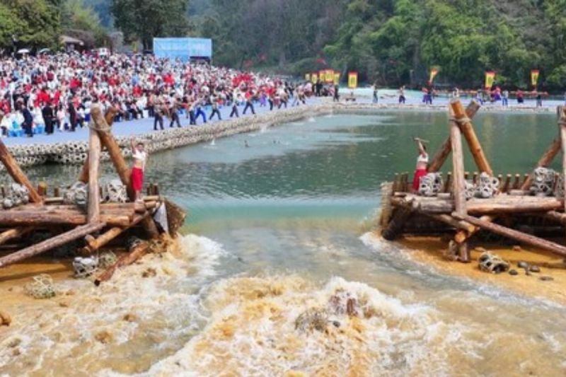 festival pelepasan air dirayakan di dujiangyan sichuan