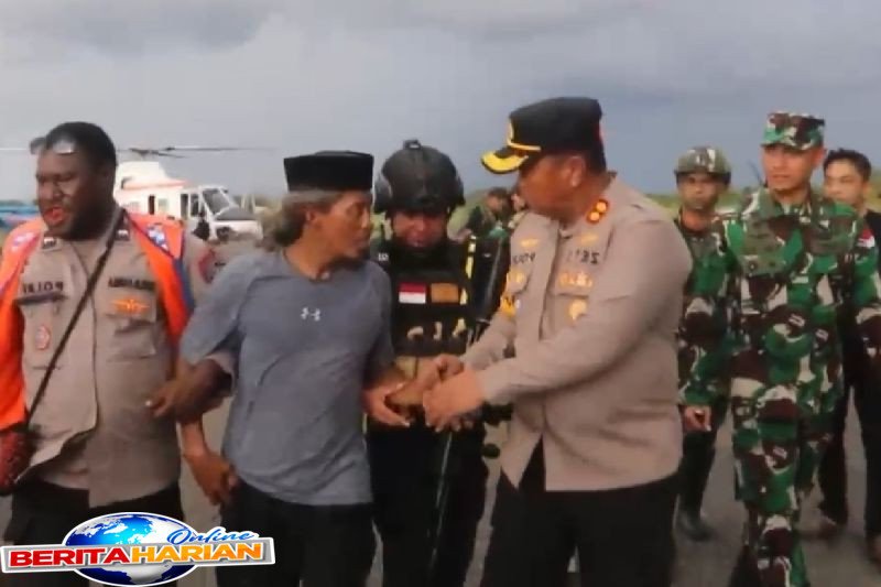 kaops pasutri pendulang emas diduga disandera kkb