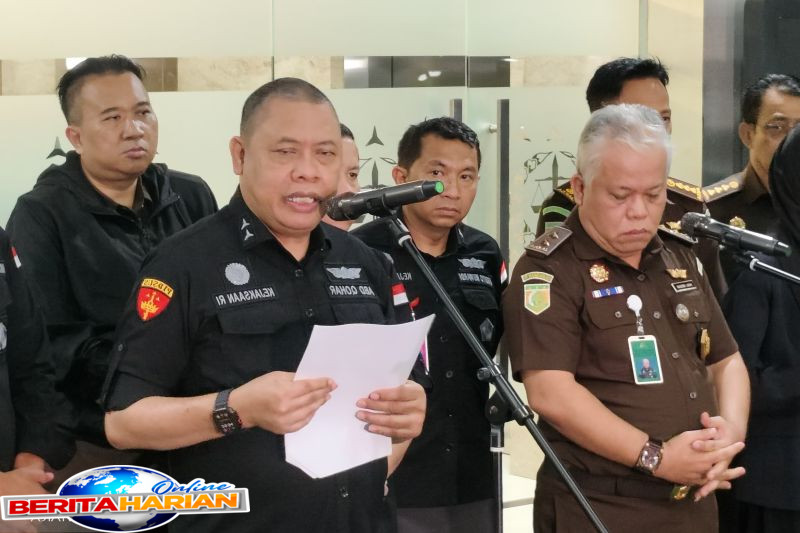 kejagung tetapkan anggota tim legal wilmar tersangka kasus suap cpo