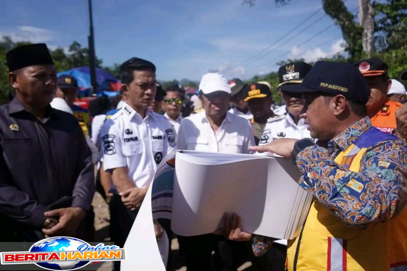 komisi v dpr ri tinjau jalan terendam banjir di konawe utara