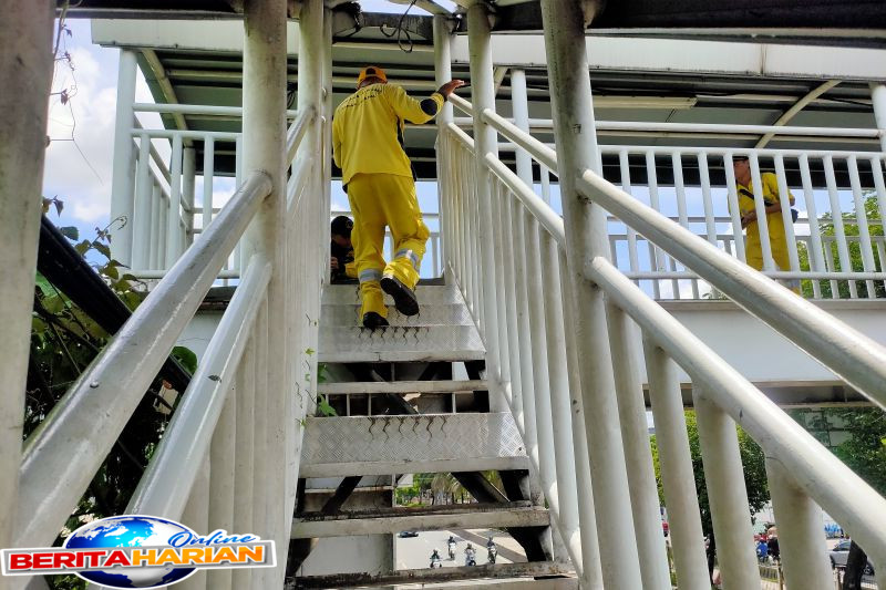 kriminal kemarin penculikan di pasar rebo hingga pencurian besi jpo