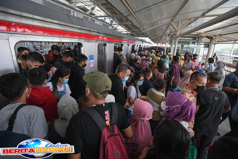 kriminal kemarin penusukan di jaktim hingga terdakwa tni al banding