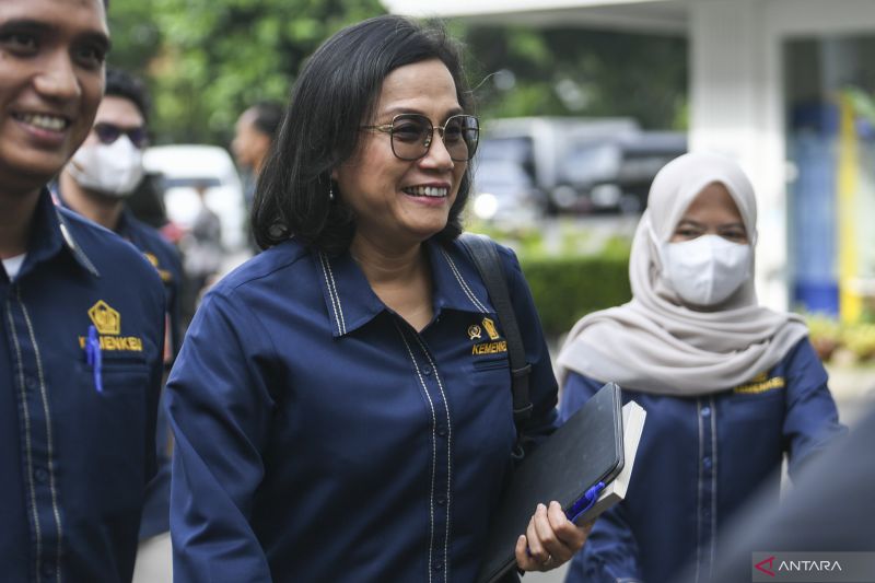 menkeu rinci dukungan pembiayaan negara ke jalur kereta api sukabumi