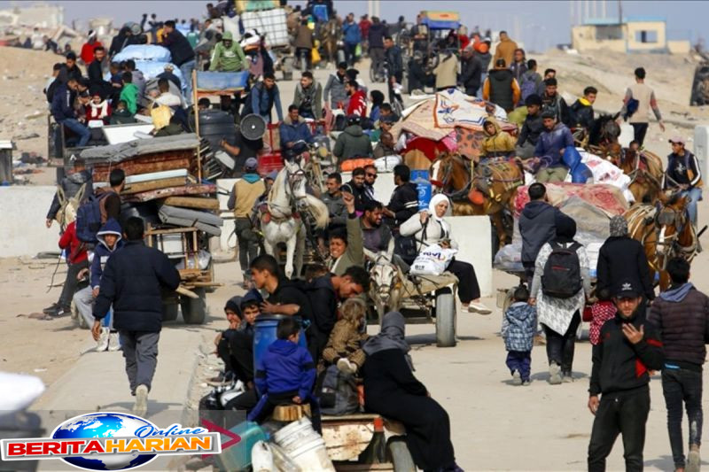 menlu tegaskan evakuasi warga gaza ke ri bukan relokasi permanen