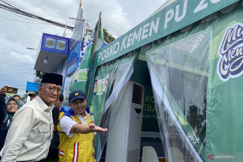 menteri pu tinjau posko lebaran di banten guna pastikan infrastruktur