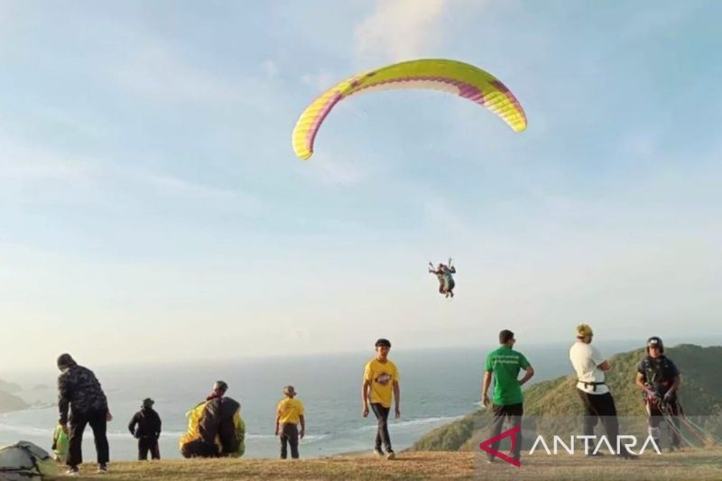 pemprov ntb dukung paralayang internasional di skylancing