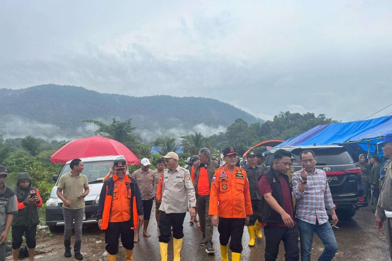 Pemprov Sulawesi Tenggara Salurkan Bantuan ke Korban Banjir di Konawe Utara 1 pemprov sultra salurkan bantuan untuk korban banjir di konawe utara