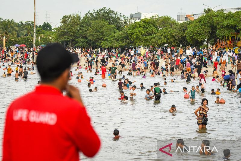 pengunjung ancol capai 110132 pada sabtu dan minggu libur idul fitri